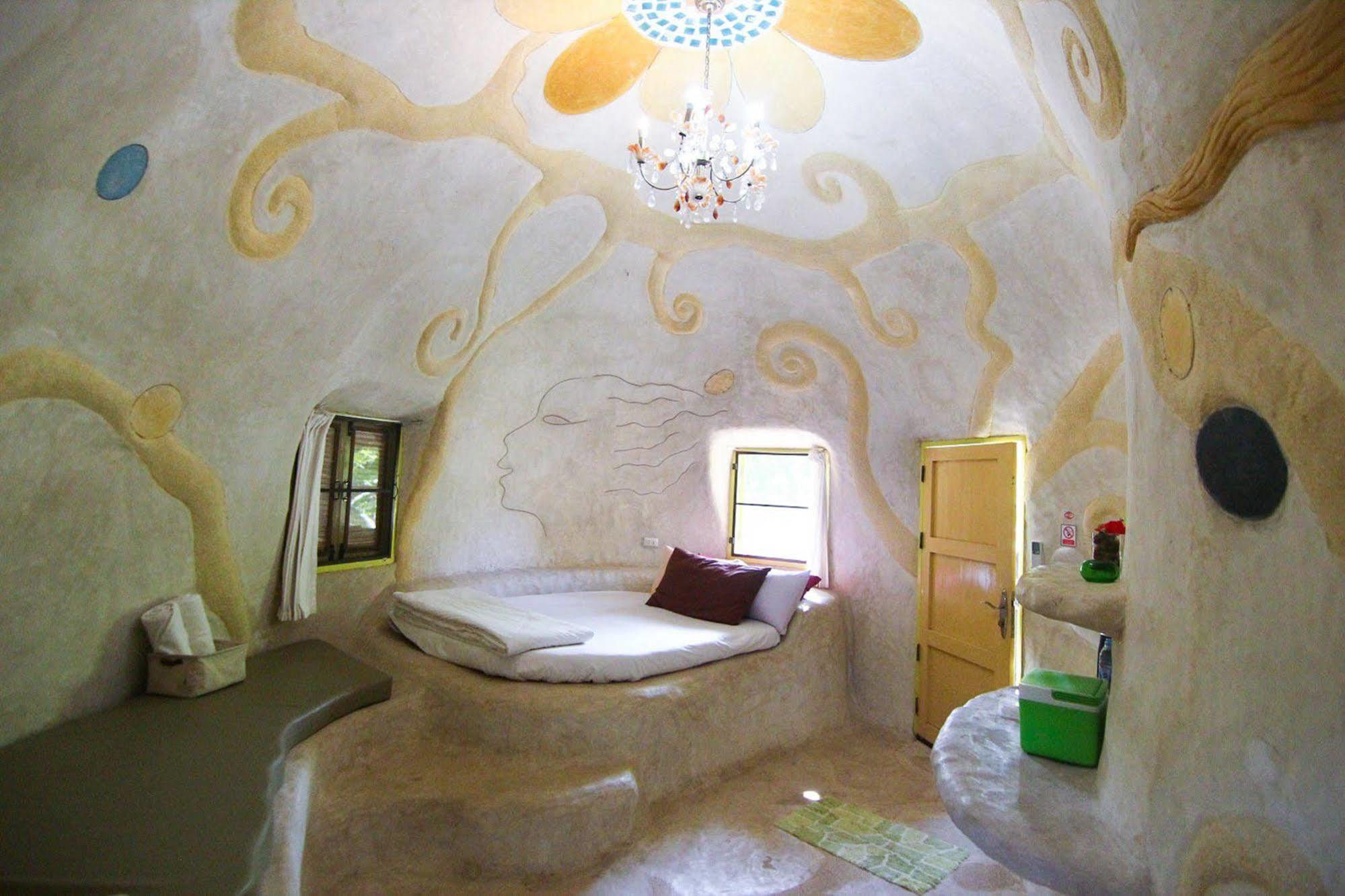 מלון הואה הין Naidee Sculptured Huts מראה חיצוני תמונה