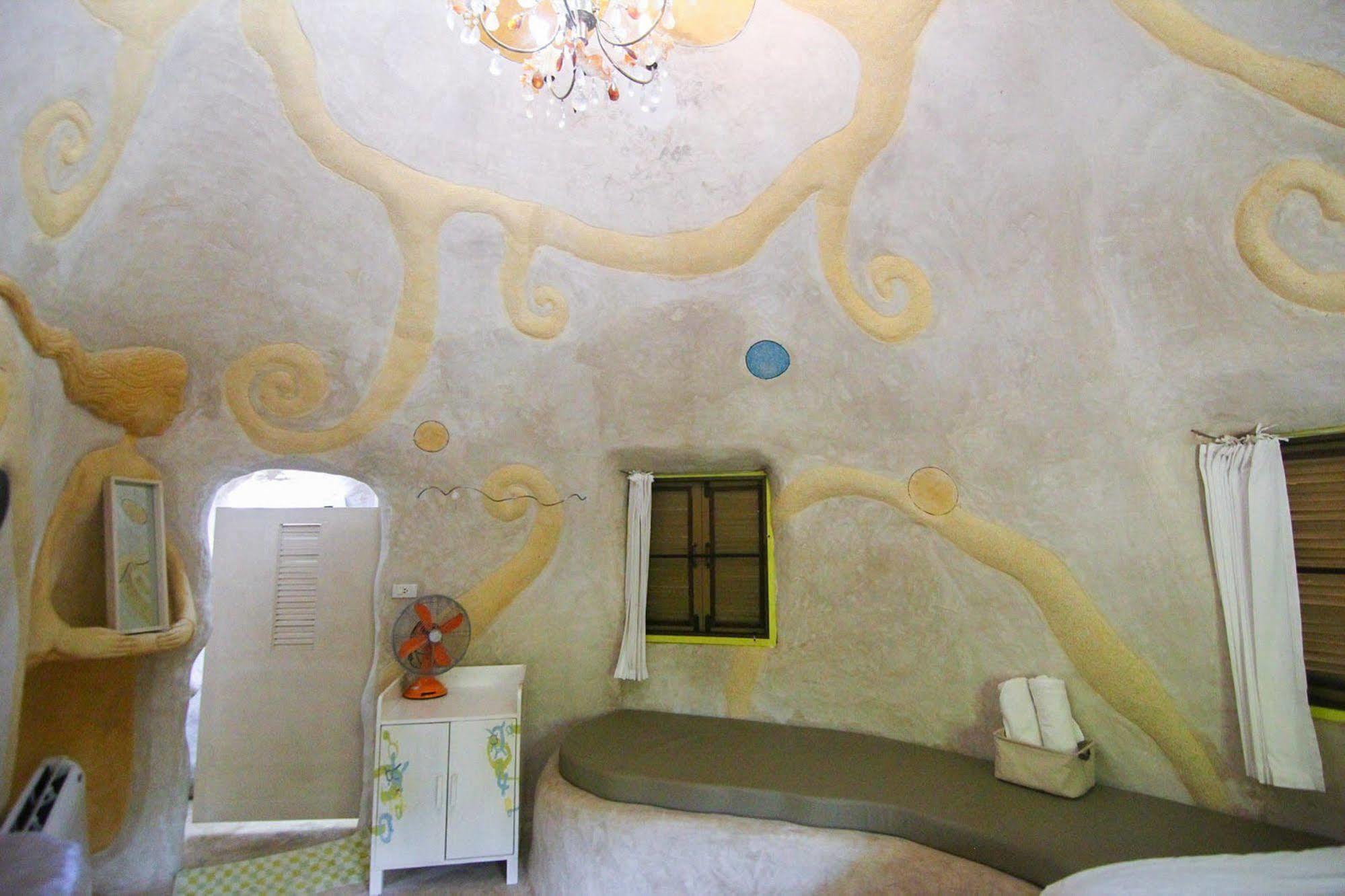 מלון הואה הין Naidee Sculptured Huts מראה חיצוני תמונה